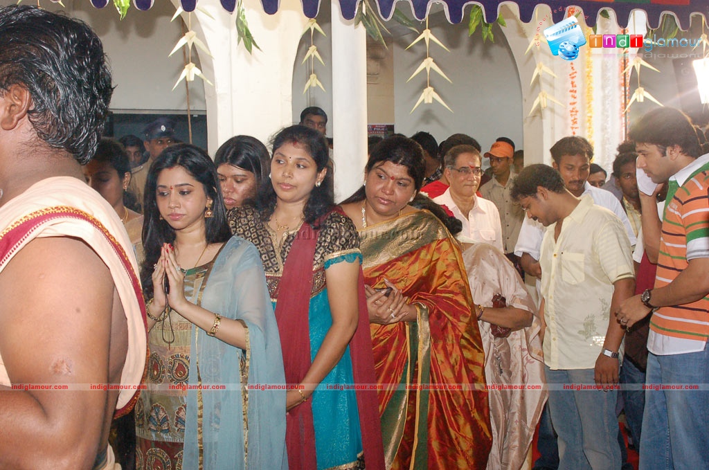 Thillalangadi Movie Launch Event hd photo